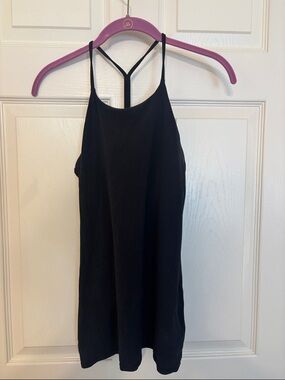 lululemon Black Y back tank top size 6 built in bra